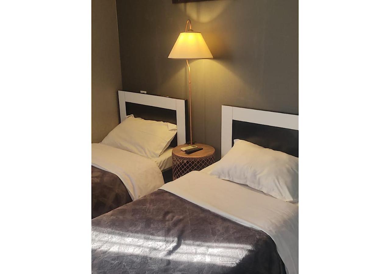 Hotel Lux Tbilisi Eksteriør bilde