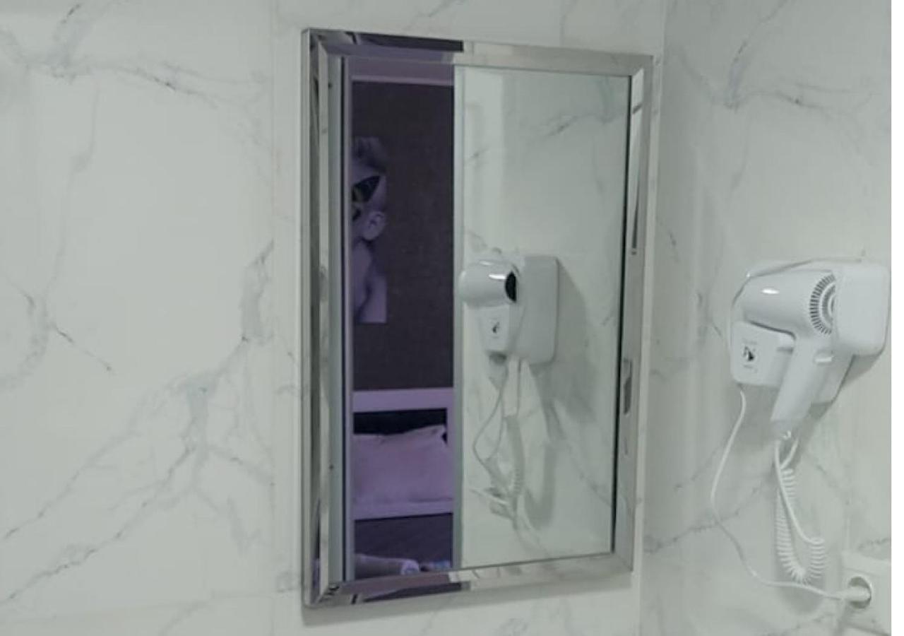 Hotel Lux Tbilisi Eksteriør bilde