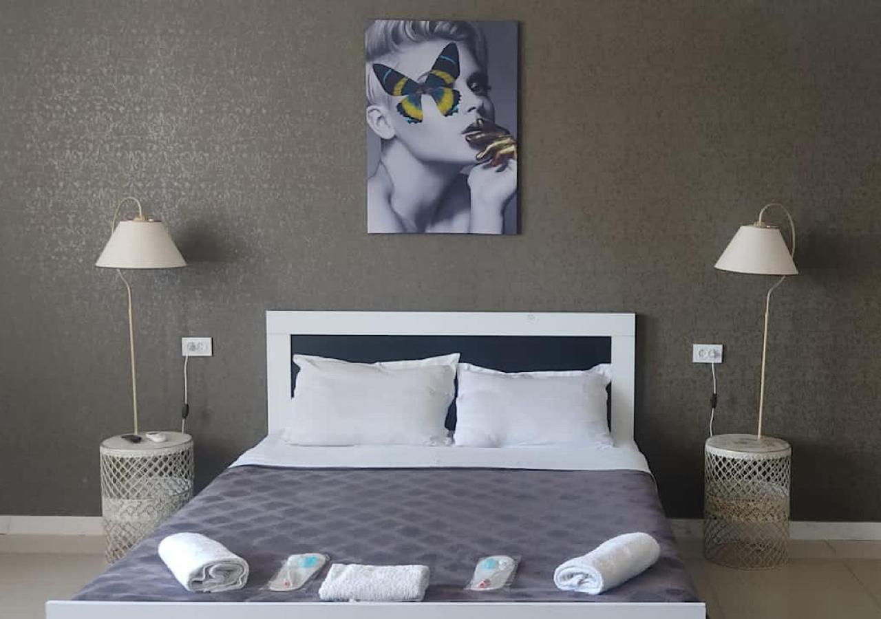 Hotel Lux Tbilisi Eksteriør bilde